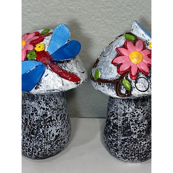 Mushroom Figurine Garden Statue Hand Painted  Set of 2 Dragonfly Flowers Figurin - Picture 5 of 6